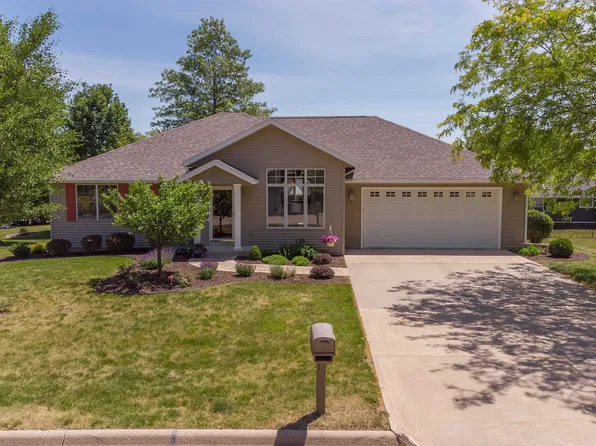 1021 Bertram Dr, Freeport, IL 61032