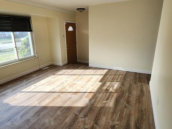 5th image of 36028 Hees St