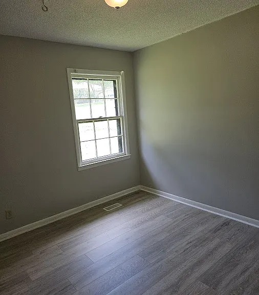 448 Plainview Dr NW — Photo 3