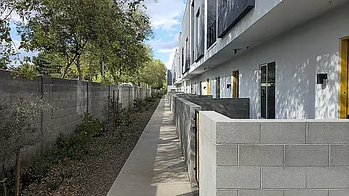 Boulevard on Missouri — Photo 8