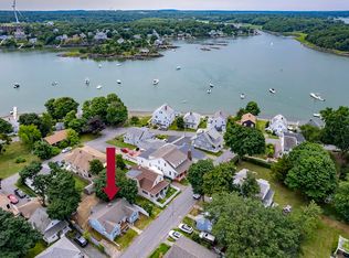 10 Mayflower Ave, Hull, MA 02045