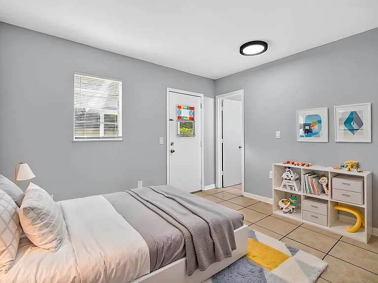 12435 Clear Lake Dr — Photo 10