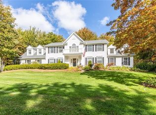 12020 Quail Woods Dr, Chardon, OH 44024