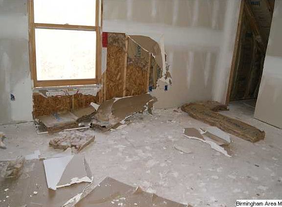 5th image of 166 Twinview Way