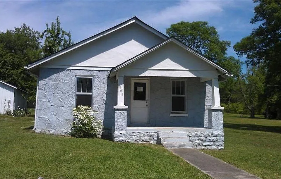 303 Kingwood Ave