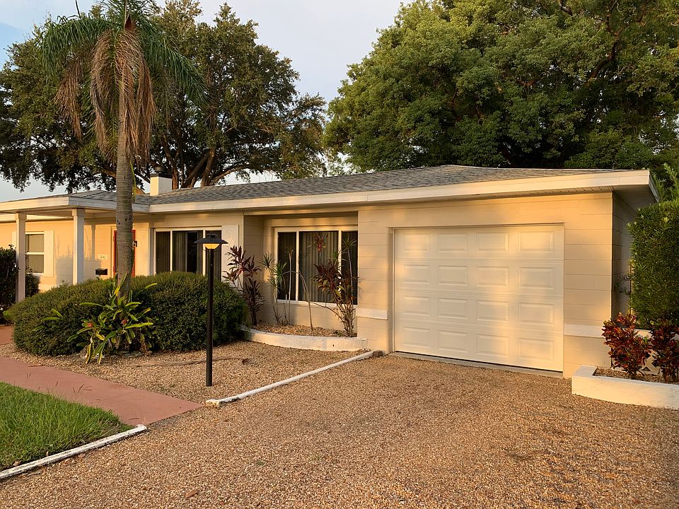 1st image of 2642 Leslee Lake Dr N