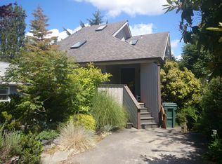 8910 30th Ave NW, Seattle, WA 98117