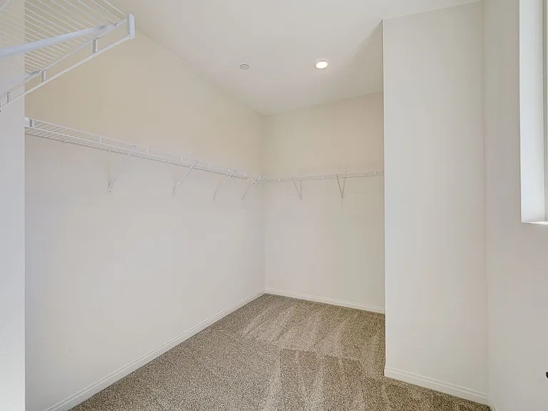 7681 N Jones Blvd — Photo 20