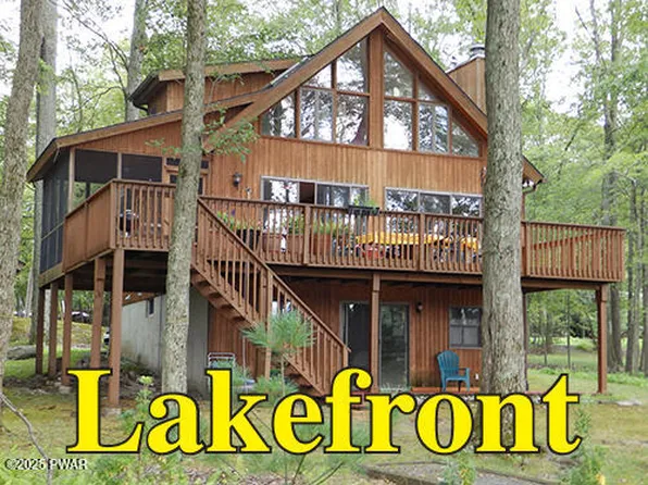 143 E Lake Dr, Milford, PA 18337