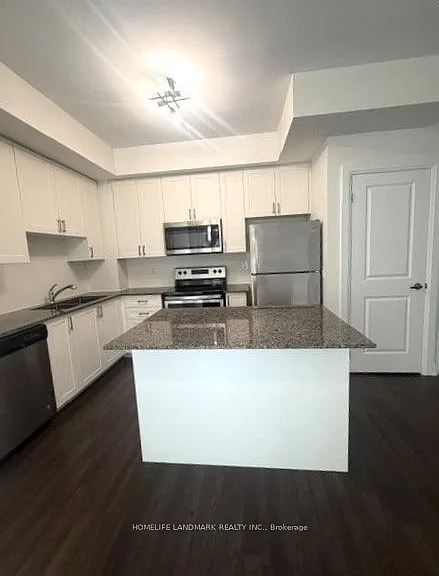 26 Coles Ave #403 — Photo 3