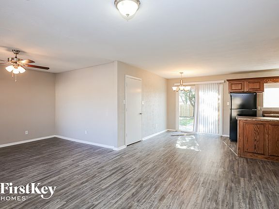 5th image of 2420 Sweetwood Dr