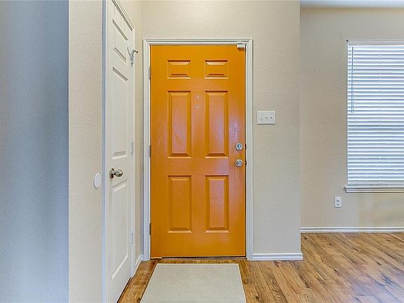 4th image of 813 Sheryn Dr