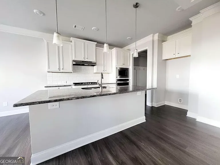7013 Branch Creek Cv — Photo 4