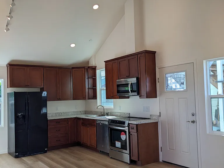 442 Harlan St — Photo 3