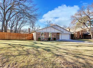 2329 Hummingbird Trl, Grapevine, TX 76051