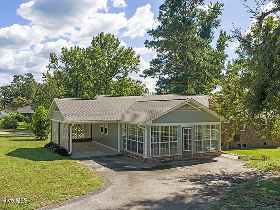 3rd image of 4581 Hickory Drive