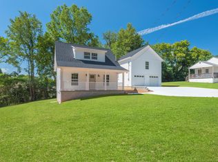 1707 Forrester Rd, Knoxville, TN 37918