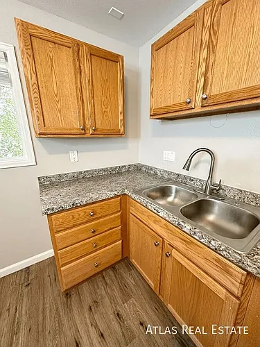 2107 Preuss Rd Photo 1