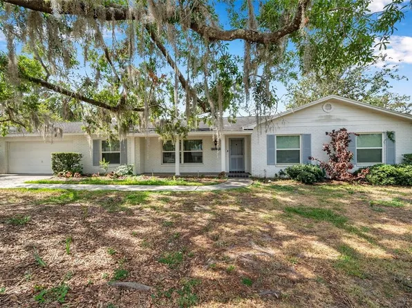 111 W Anglewood Dr, Brandon, FL 33511