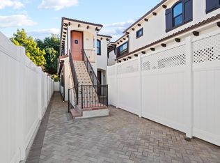 216 N Orchard Dr #101, Burbank, CA 91506