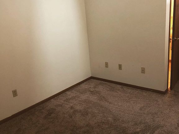 4th image of 200 Oak St #Oa200x-103