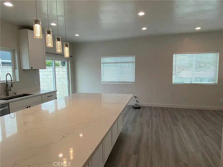 1653 W Chateau Pl #B — Photo 17