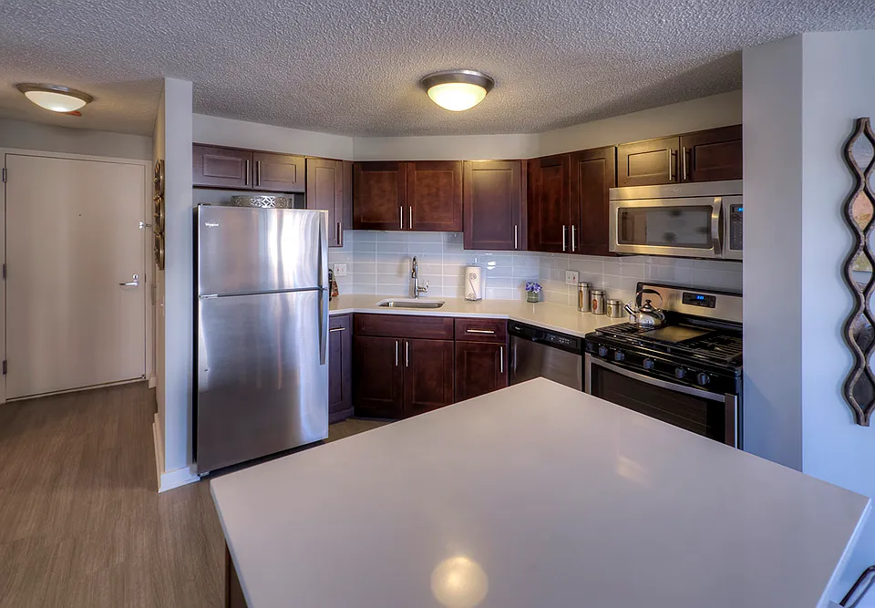 550 N State St #1307