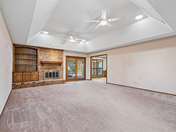 5th image of 6812 Newman Dr