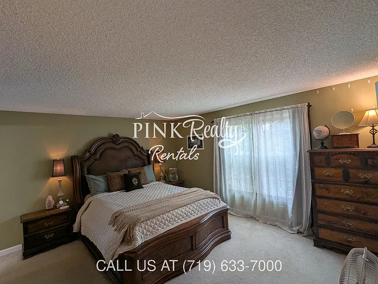 8560 Avens Cir — Photo 27