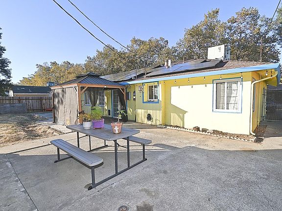4th image of 1228 Lincoln Street