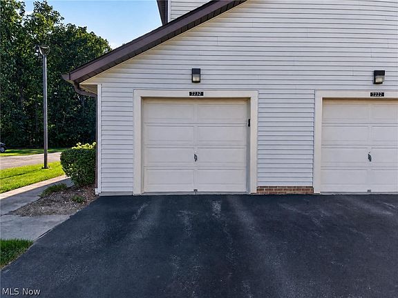 4th image of 7232 Channing Ln