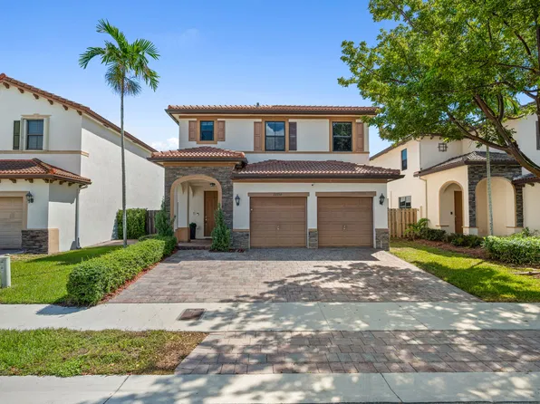 22759 SW 93rd Ct, Cutler Bay, FL 33190