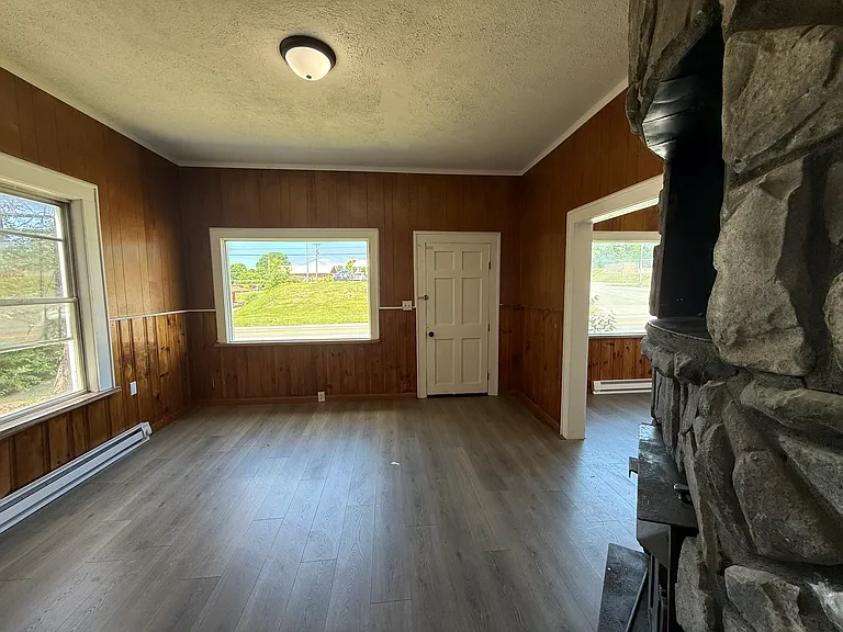 518 Oakvale Rd — Photo 4