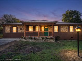 123 College Rd, Huntington, AR 72940