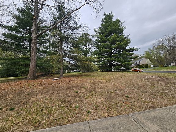 3rd image of 68 North St