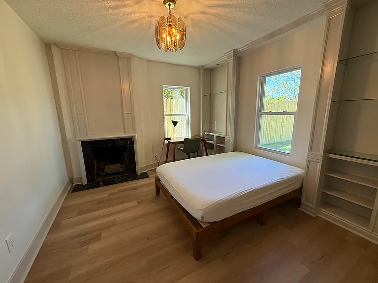 1002 S Glenwood Blvd — Photo 43