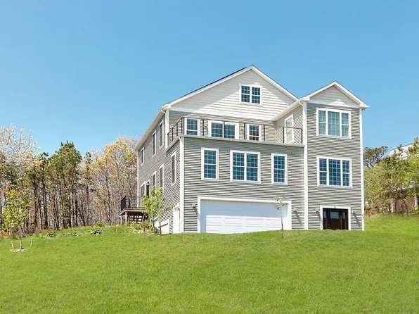 21 Sheppard Rd, Bourne, MA 02532