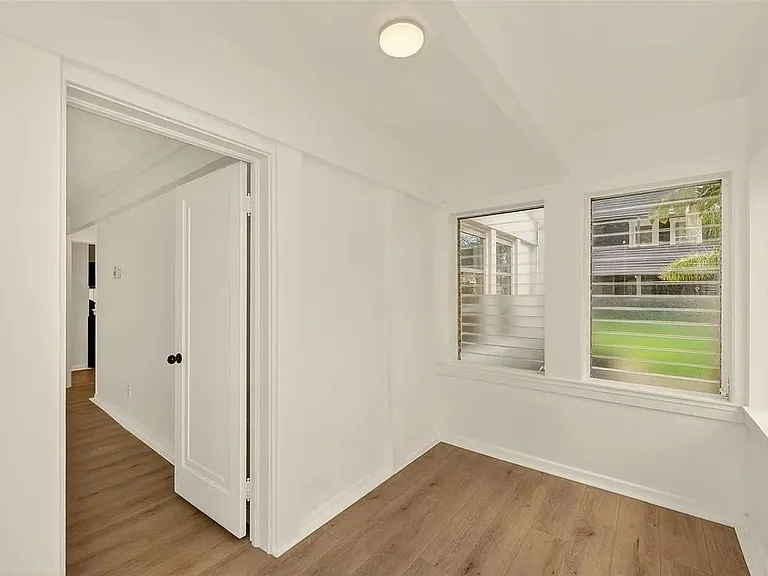 925 16th Ave N #1 — Photo 14