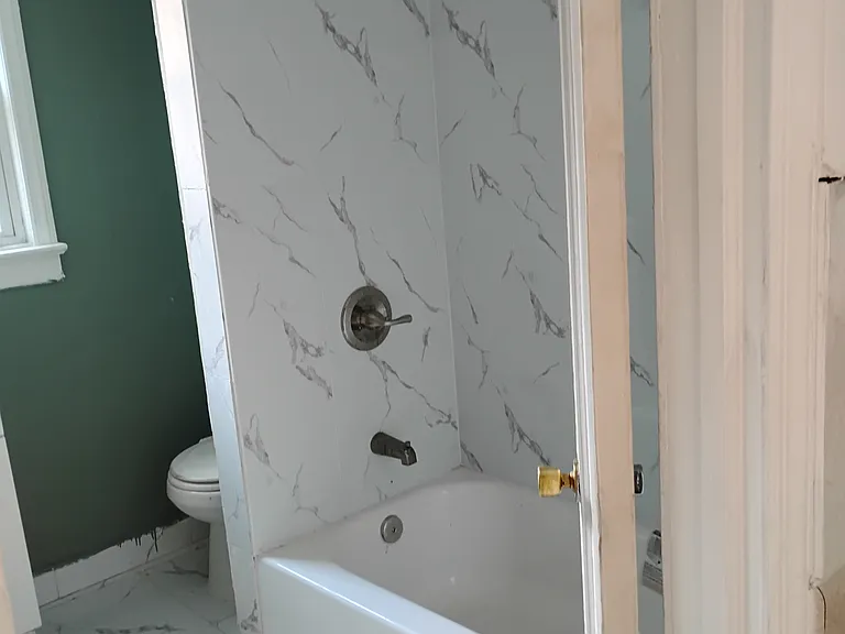 142 W 31st St #3 — Photo 3