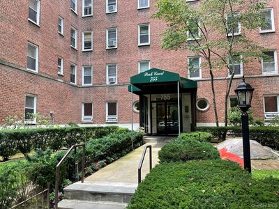 755 Bronx River Road #6C, Bronxville, NY, 10708