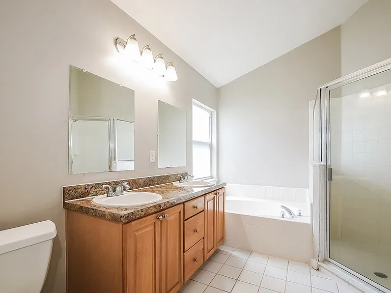 1718 Putney Cir — Photo 11