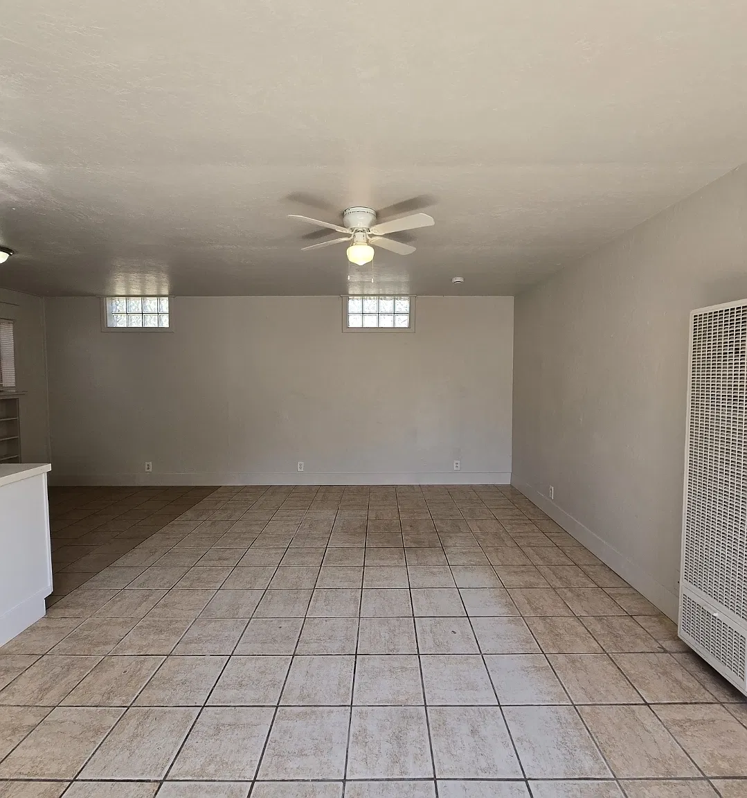 2 bed, $995 — Photo 2