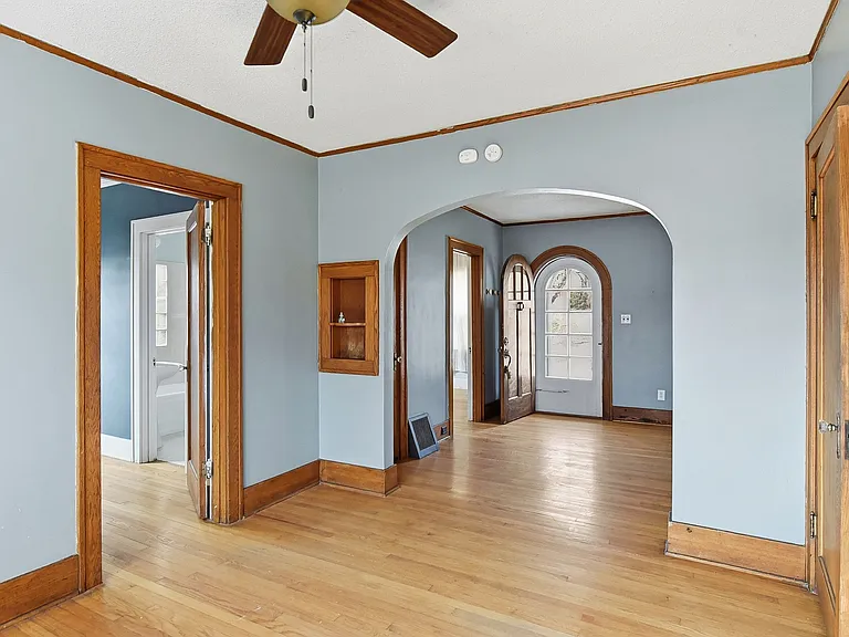 4709 Shirley St — Photo 8