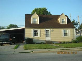 909 Middle St, Wapakoneta, OH 45895
