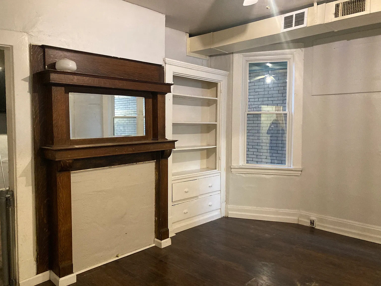 406 Grace Street — Photo 2