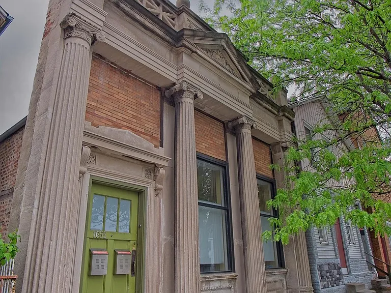 Front of unit