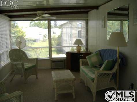 3rd image of 4630 Gulfgate Ln