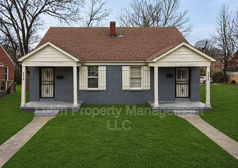 2412 Forest Ave