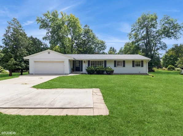 5019 Pine ROAD, Cedarburg, WI 53012