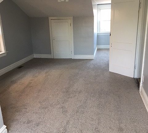 2nd image of 3675 Bellerive Blvd